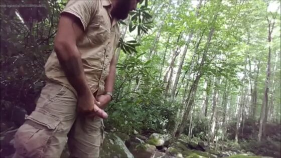 Redneck rubs one out on the hiking trail
