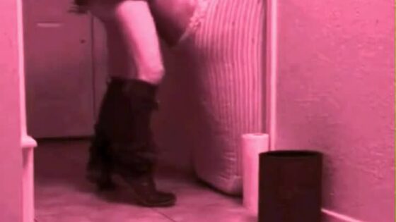 With Big Dick Dumps Sperm Through Gloryhole