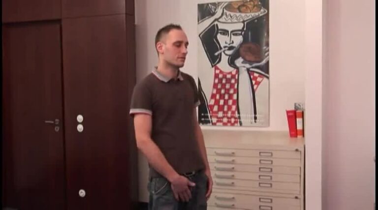 Gay Office Junior