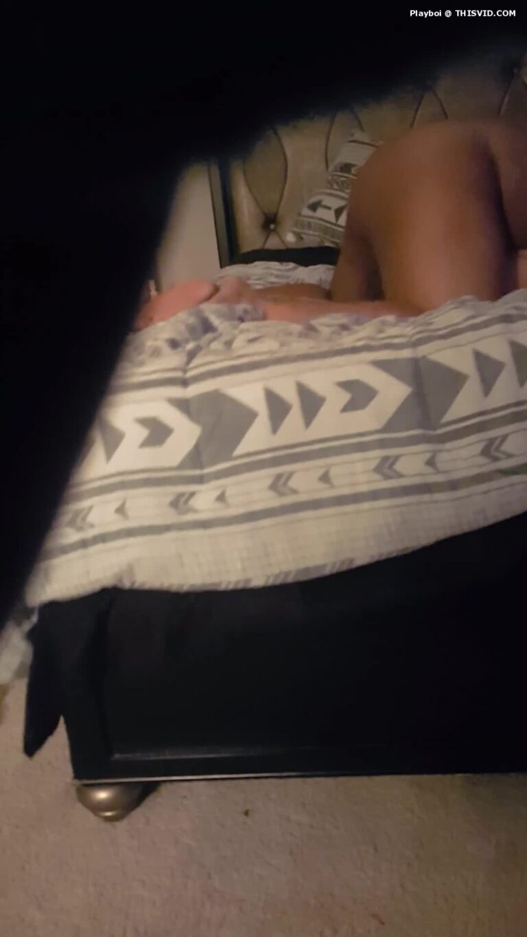 Breeds My Pussy