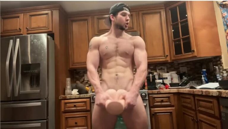 Straight Boy In The Kitchen_3