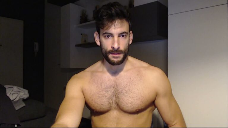 Str Muscle Guy Hairy Asshole On Cam